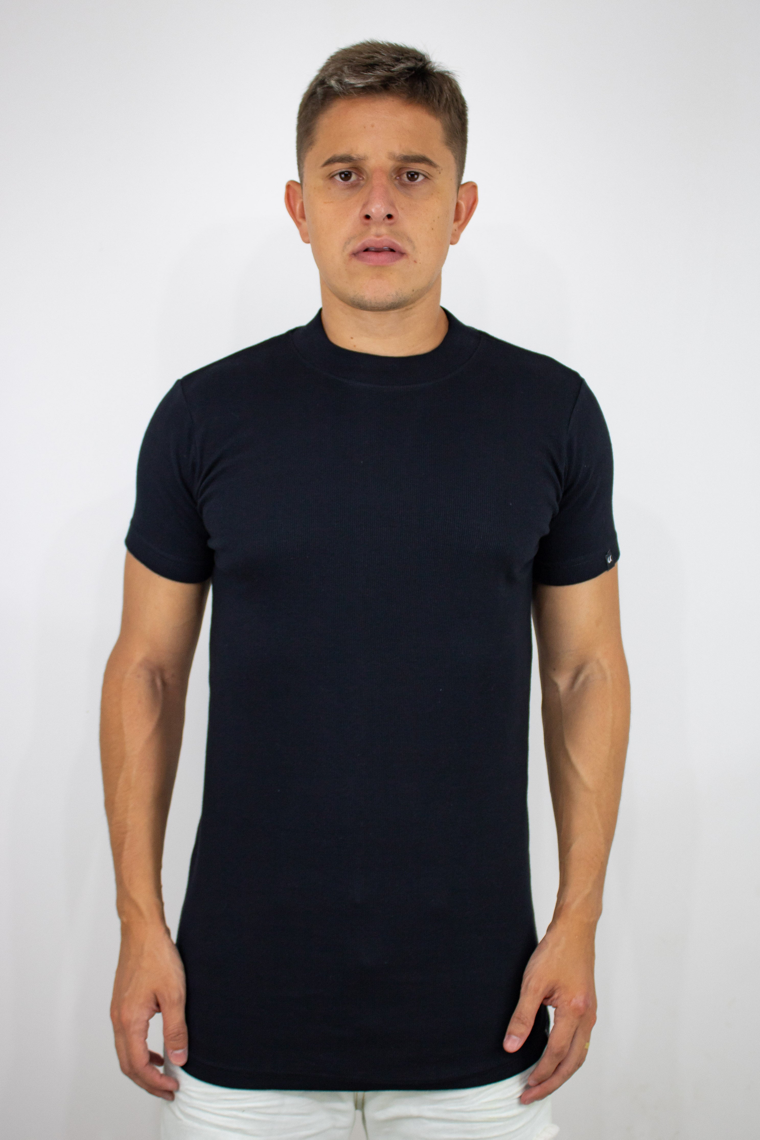 Camisa Canelada Classic Preta Básica e Minimalista